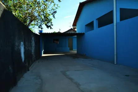 Casa com 3 Quartos para alugar, 70m² no Setor dos Dourados, Goiânia