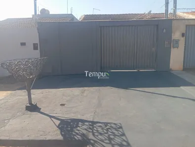 Casa com 2 Quartos à venda, 70m² no Setor Cristina, Trindade