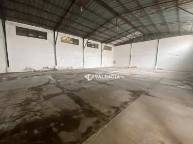 Galpão/Depósito/Armazém para alugar, 660m² no Santos Dumont, Cascavel
