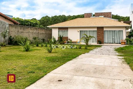 Casa com 2 Quartos à venda, 614m² no Campeche, Florianópolis