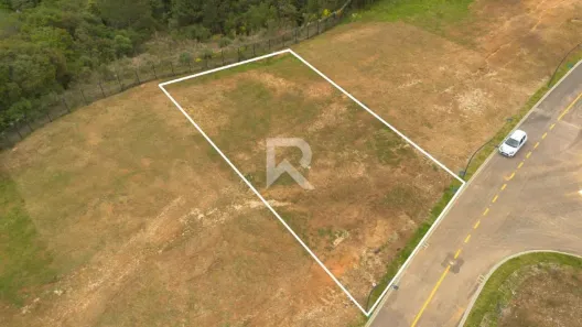 Lote/Terreno à venda, 742m² no Butiatuvinha, Curitiba