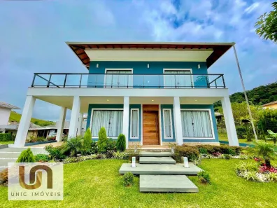 Casa de Condomínio com 4 Quartos à venda, 390m² no Vargem Grande, Teresópolis