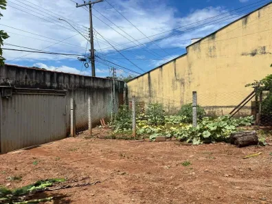Casa com 4 Quartos à venda, 144m² no Vila Bandeirantes, Goiânia