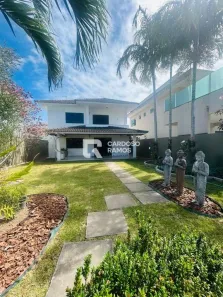 Casa com 5 Quartos para alugar, 250m² no Buraquinho, Lauro de Freitas