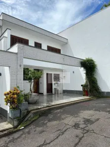 Casa com 4 Quartos para alugar, 190m² no Indianópolis, São Paulo