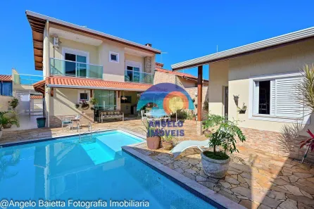Sobrado com 4 Quartos à venda, 219m² no Bal Stella Maris, Peruíbe