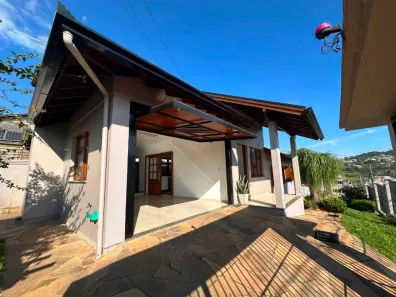 Casa com 3 Quartos para alugar, 120m² no Rincão dos Ilhéus, Estância Velha