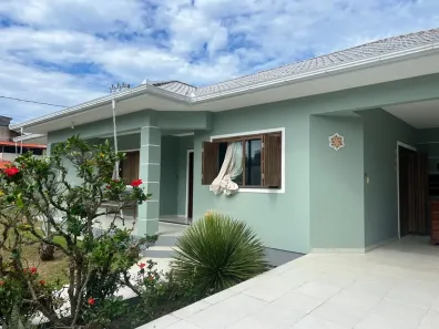 Casa com 3 Quartos à venda, 131m² no Campeche, Florianópolis
