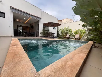 Casa com 3 Quartos à venda, 174m² no Jardim Karaíba, Uberlândia
