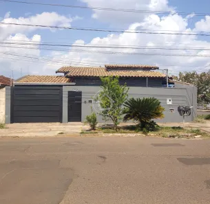 Casa com 2 Quartos à venda, 90m² no Jardim Imá, Campo Grande