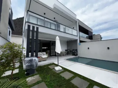 Casa de Condomínio com 4 Quartos à venda, 214m² no Vargem Pequena, Rio de Janeiro