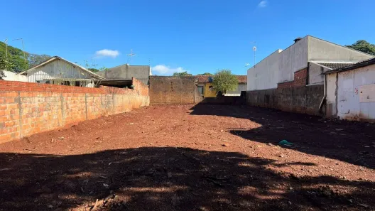 Lote/Terreno à venda, 463m² no Parque Industrial 200, Maringá