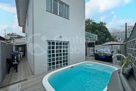 Casa com 3 Quartos à venda, 167m² no Centro, Peruíbe