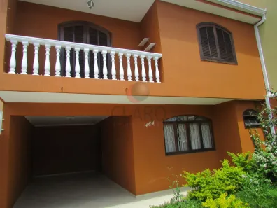 Sobrado com 3 Quartos à venda, 126m² no Jardim das Américas, Curitiba
