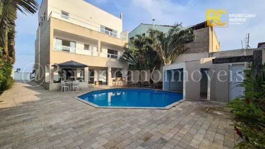Sobrado com 3 Quartos à venda, 300m² no Estância Balneária Maria Helena Novaes, Peruíbe
