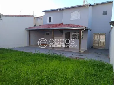 Casa com 4 Quartos à venda, 211m² no Planalto, Uberlândia