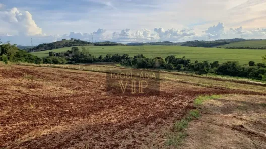 Fazenda/Sítio com 3 Quartos à venda, 9m² no Coroados, Londrina