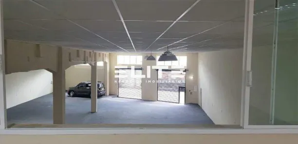Galpão/Depósito/Armazém à venda, 650m² no Casa Branca, Santo André
