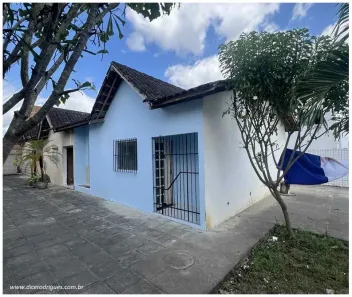 Casa de Condomínio com 2 Quartos para venda ou aluguel, 65m² no Cruzeiro, Campina Grande