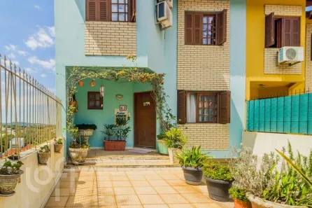 Casa com 3 Quartos à venda, 187m² no Espírito Santo, Porto Alegre