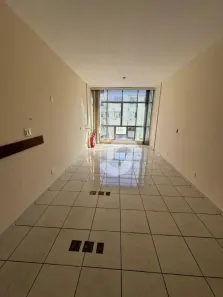 Sala Comercial à venda, 30m² no Centro, Niterói