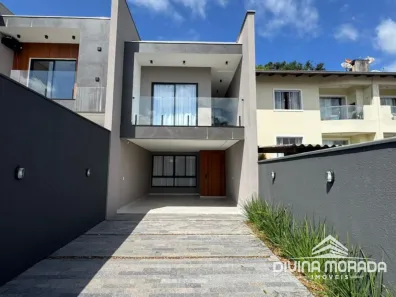 Casa com 3 Quartos para alugar, 139m² no Bom Retiro, Joinville