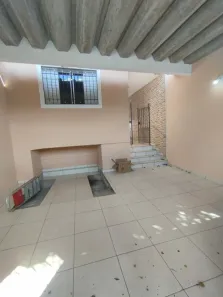 Casa com 3 Quartos para alugar, 140m² no Jardim Trussardi, São Paulo