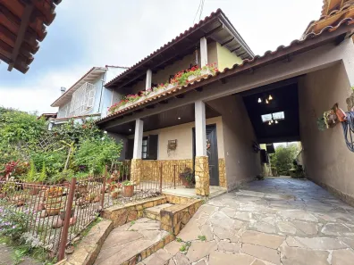Casa com 3 Quartos à venda, 255m² no Hípica, Porto Alegre