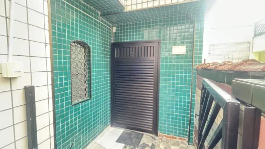 Sala Comercial para alugar, 57m² no Ponta da Praia, Santos
