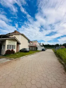 Casa com 2 Quartos à venda, 75m² no Balneário Copacabana, Caraguatatuba