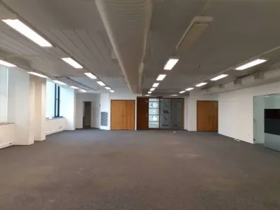 Sala Comercial para venda ou aluguel, 374m² no Cidade Monções, São Paulo