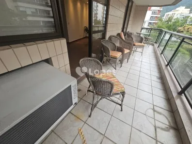 Apartamento com 3 Quartos para alugar, 136m² no Lagoa, Rio de Janeiro