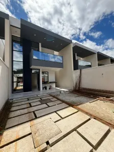 Sobrado com 4 Quartos à venda, 138m² no Guaribas, Eusébio