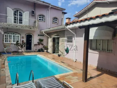 Imóvel Comercial com 3 Quartos à venda, 440m² no Jardim Flórida, Jacareí