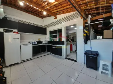 Sobrado com 3 Quartos à venda, 200m² no Parque Casa de Pedra, São Paulo