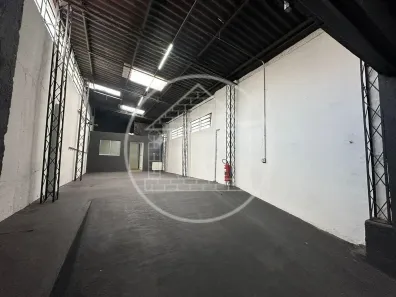 Galpão/Depósito/Armazém para alugar, 130m² no Socorro, São Paulo