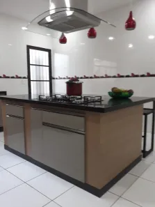 Sobrado com 4 Quartos à venda, 299m² no Vila Nogueira, Diadema