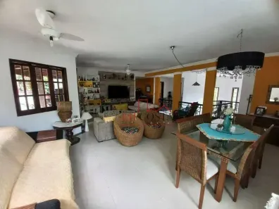 Casa de Condomínio com 5 Quartos à venda, 237m² no Sapê, Niterói