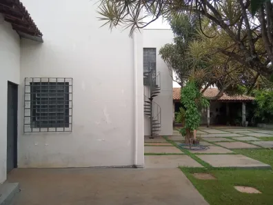 Apartamento com 1 Quarto à venda, 245m² no Fabrício, Uberaba