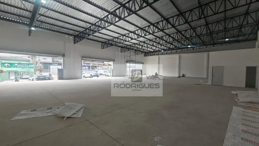 Galpão/Depósito/Armazém para alugar, 198m² no Vila Nogueira, Diadema
