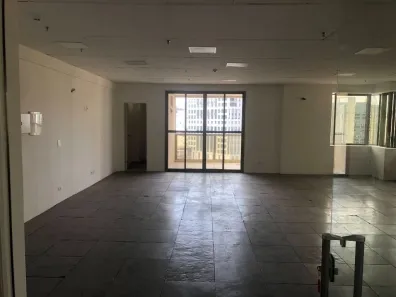 Sala Comercial para alugar, 101m² no Vila Olímpia, São Paulo
