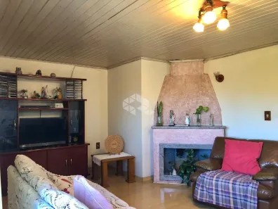 Casa com 3 Quartos à venda, 200m² no Petrópolis, Caxias do Sul