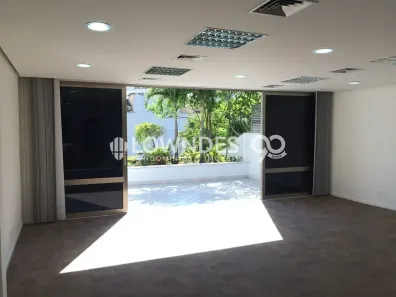 Prédio Comercial para alugar, 369m² no Humaitá, Rio de Janeiro