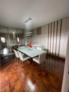 Casa com 4 Quartos à venda, 291m² no Sagrada Família, Belo Horizonte