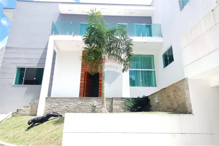 Casa de Condomínio com 4 Quartos para alugar, 200m² no Alto dos Pinheiros, Juiz de Fora