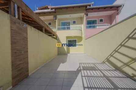 Casa com 3 Quartos à venda, 112m² no Ariribá, Balneário Camboriú