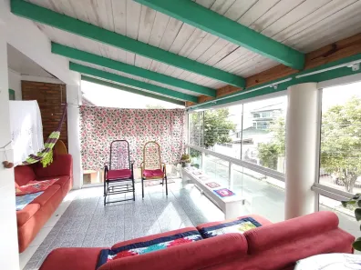 Casa com 4 Quartos à venda, 270m² no Harmonia, Canoas