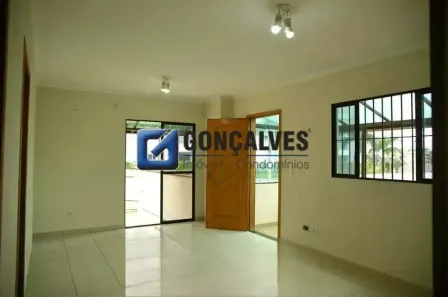 Casa com 2 Quartos para alugar, 120m² no Anchieta, São Bernardo do Campo