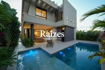 Casa de Condomínio com 3 Quartos à venda, 300m² no Jardim Sul, Uberlândia
