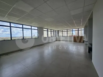Sala Comercial para alugar, 97m² no Morada da Colina, Uberlândia